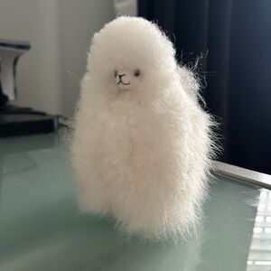 NWOT Real Alpaca Wool Miniature Figurine